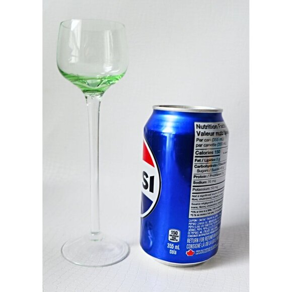 4 Vintage Tall Stemmed Cordial Wine Glasses Liqueur Glass Barware Green - Picture 4 of 4